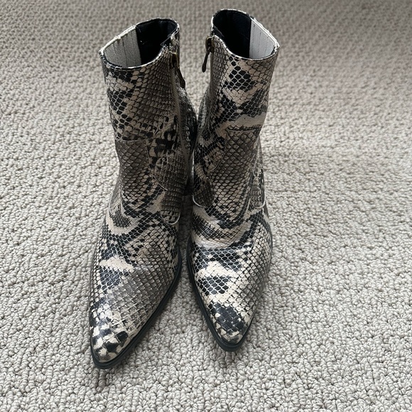 WATERPROOF cute booties - Picture 1 of 4